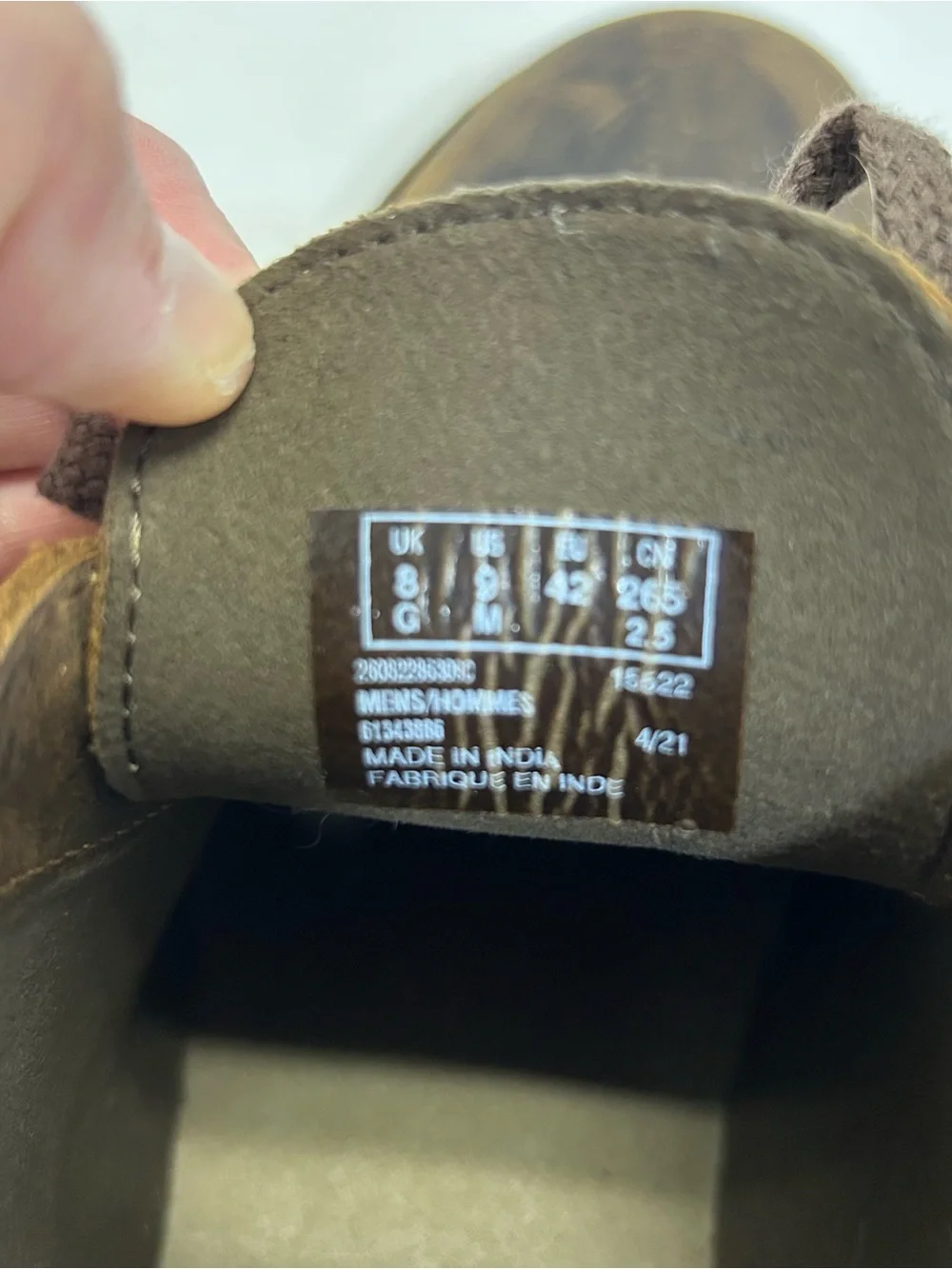 Clark’s Boots 15622 Brown Leather Chukka Boots men’s  size 8